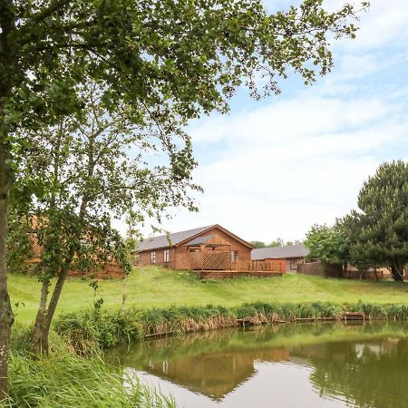 Makins Lodges Nuneaton Eksteriør bilde